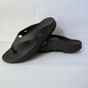 OOFOS Dark Brown Slide Sandals Mens 5 Womens 6